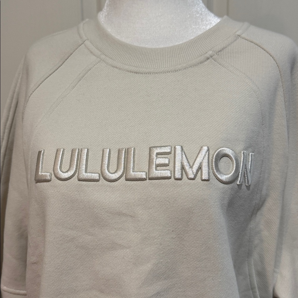 NWT. Lululemon Womens Scuba Oversized Pullover Bone Ivory Sweatshirt Size M/L - Picture 2 of 11